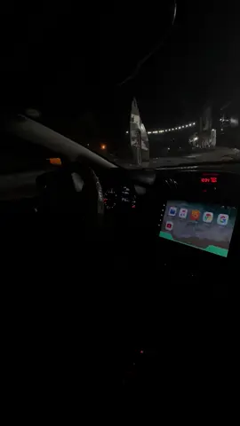 ‏هَد حيلي البُعد يالـ شوفتك راحة🫶🏻🤍