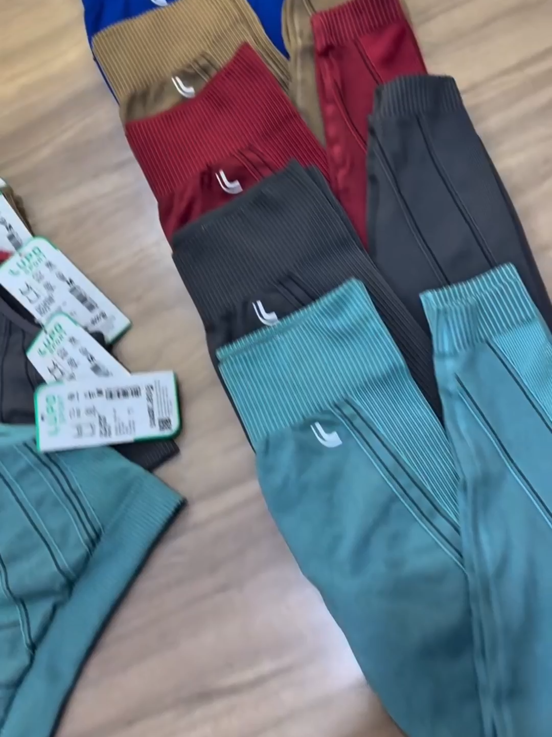 Original Lupo ✔🔥 #CHINELO #feminino #produtonovo #conforto #qualidade #original #tik_tok #Preto #produtonovo✨️ #preto #Nude #leve #femininos #confortavel #calçados #rasteirinha #rasteirinhas #moleca #tenis #tenisbranco #lupo #leggings #verde #chocolate #goiaba #grafite #preto #roupadeacademia #roupasfemininas