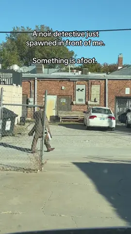 He is on the trail. #fyp #wtf 