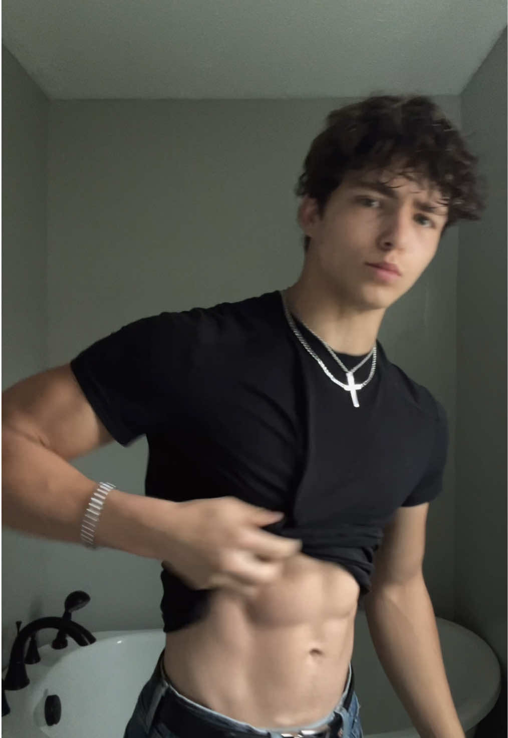 Stretched my shirt by accidnt  