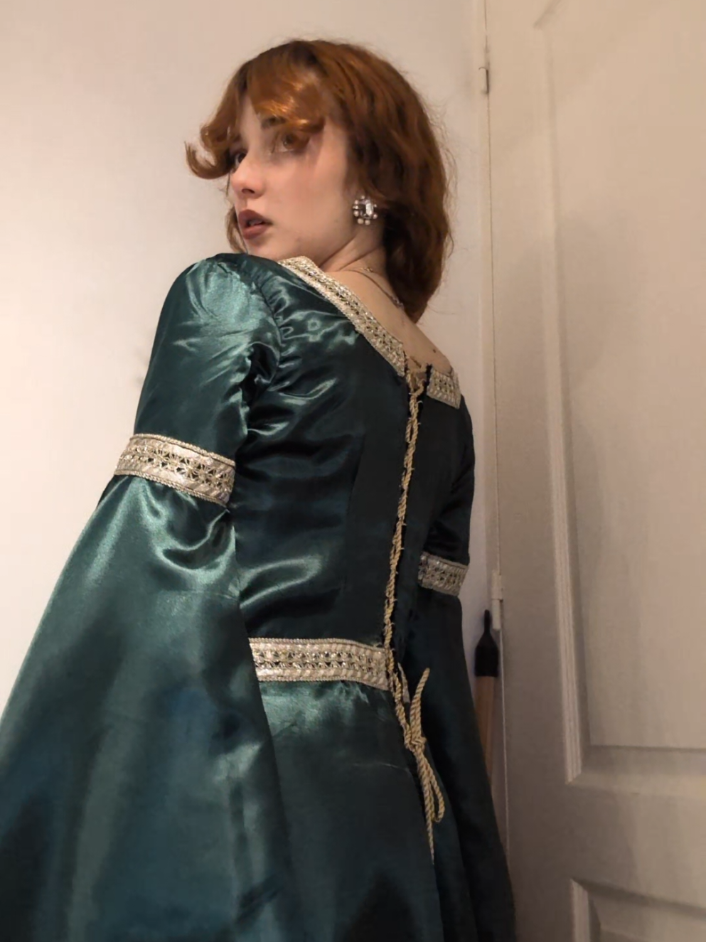 this dress is everything  #fyp #alicenthightower #medivaltiktok #princesscore #houseofthedragon 