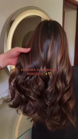 Achei na SHOPEE a Máscara Morena Iluminada Perfeita, sem amônia que hidrata e mantém a beleza do cabelo de forma natural sem agressão 🤎✨ ✅Comente MÁSCARA pra receber o link, ou link disponível na Bio. ✅ O ouro está nos STORIES👀 promoções todos os dias a preço de banana 🍌 💥Já me segue pra mais dicas e promoções  #mascara #matizador #morenailuminada #cabelo #cabeloperfeito 