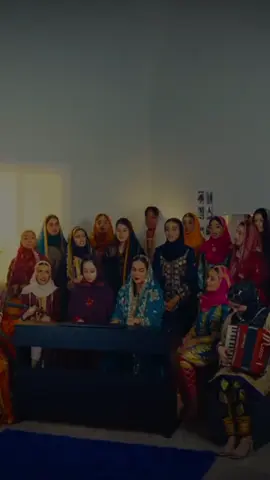 لو نسأل الناس وش سر الاحساس ❤️#oman🇴🇲 #نوفمبر_المجيد #explore#عمانيه🇴🇲  #الشعب_الصيني_ماله_حل😂😂 