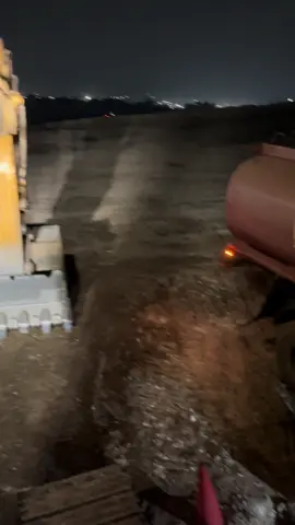 Penghuni malam imip9 🦇 #qmbnewenergymaterial #storytambang #operator_excavator #imipmorowali #morowali_sulteng_bahodopi 