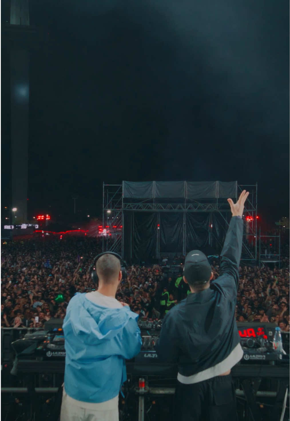 You can’t capture this feeling, you can only live it! #artbat #liveshow #melodictechno