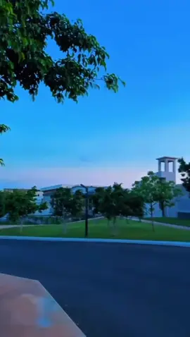 Quruxda dabiiciga ah ee casar-liiqa Cadceeda iyo bilicda dhismaha Madaxtooyada Qaran.