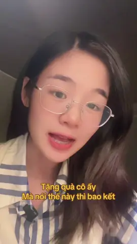 Vì anh muốn dành những gì đẹp nhất cho người con gái anh thương, nên anh tinh tế và để ý tới từng chi tiết nhỏ. Cảm ơn anh💛 #xuhuong #tình_yêu #tinhcam #vochong #quàtặng 