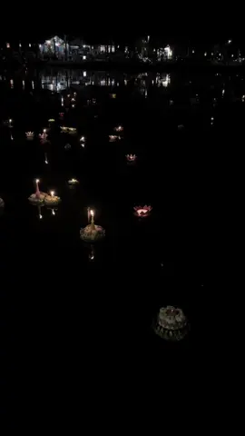 យប់​នេះ​យប់​១៥កេីត​ ពេញបូណ៌មី​ 🤍 ព្រះរាជពិធីបុណ្យអុំទូក បណ្ដែតប្រទីប អក​អំបុក​និង​សំពះ​ព្រះ​ខែ​ 🎇✨  #aobaomtravinh #okombok 