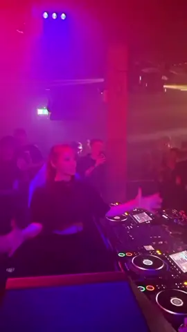 Membalas @user7025361854654 👍🤗 #music 🎵 Children - Robert Miles #foryou #memoriessong🎵❤️ #musicfavorite🎵❤ #fyp 