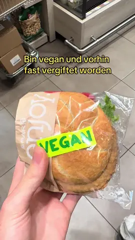 @SPAR Österreich , ich habe mich schon so gefreut, weil ich geglaubt habe, dass es ein neues veganes Produkt gibt, aber dann musste ich mit Erschrecken feststellen, dass ich hier nur knapp dem umweltschädlichen und tierquälenden Kauf entkommen bin. Wiedergutmachung?😇 #vegan #fyp #plantbasedtiktok 
