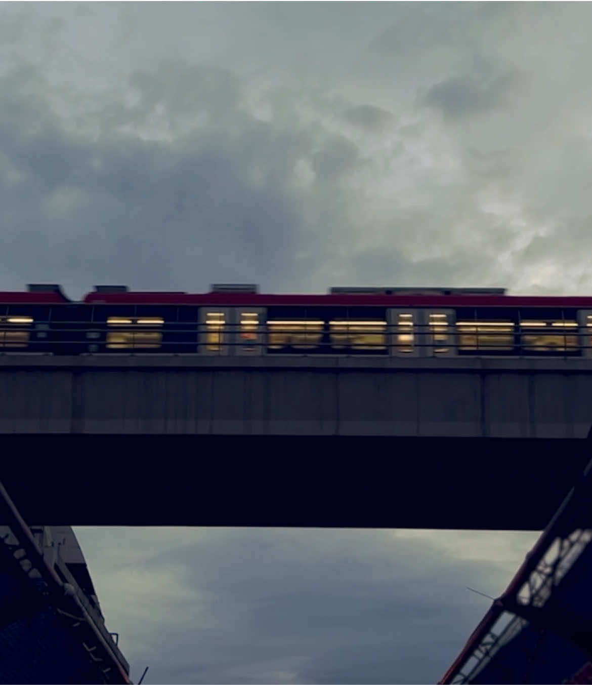 Kami Pernah di Situ di Posisimu. 🥉 - 📹 Shot On : iPhone 13 -🎨 Edit & Coloring On : Pr  ㅤ ㅤ ㅤ ㅤ ㅤ ㅤ ㅤ #cinematography #cinematic #jakarta #film #fyp   