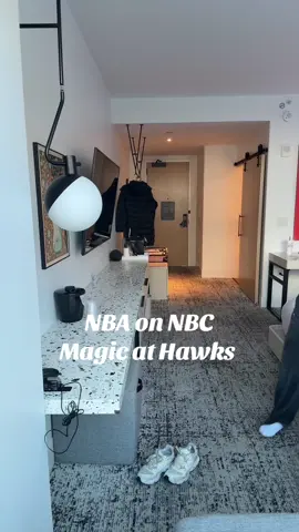 When in ATLANTA 🍑🌆🤷‍♀️ Outfit check for the Magic’s debut on #NBA on NBC ‼️#orlandomagic #womeninsports #outfitcheck #atlanta 