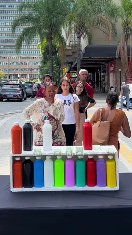 Desafio combine as cores das garrafas #desafio #brincadeira #jogo #game 