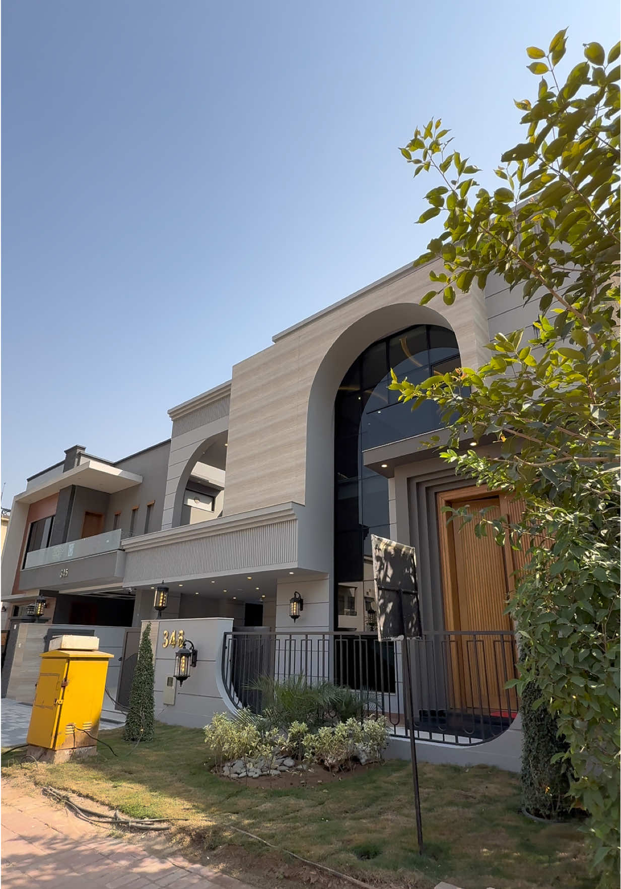 For Details 📞 0345-7219228 / 0337-7098987 / 0302-3305996  13 Marla Beautiful Arch Design 🏡 For Sale 📍Bahria Town Phase 8 Overseas Block Rawalpindi #luxuryliving #housetour #designerhouse #BahriaTown #house 