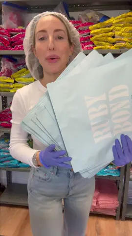 💙 Over 4lbs of sweets ready to celebrate Chanukah in the boldest, brightest way. Grab one before it’s gone! #rubybond #candy #chanukah #hanukkah #sweets #sourcandy #candytok #luxurygifts #gelatinfree 