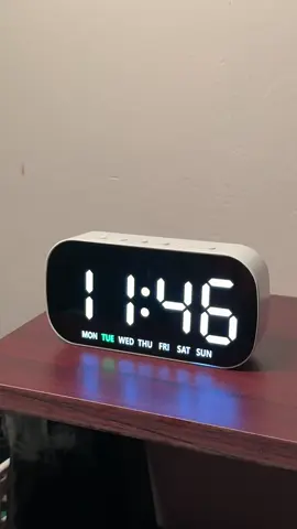 NEW LED DIGITAL CLOCK THAT DISPLAYS DATE AND DAY ✨ #Clock #SmartClock #DigitalClock #LEDDigitalClock
