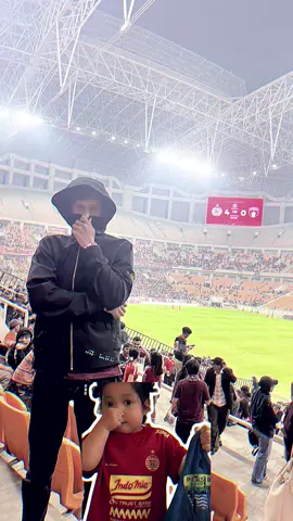 Asyikin aja abangku✌️  #capcut#persija#jakmania#guepersija#fypシ゚ 