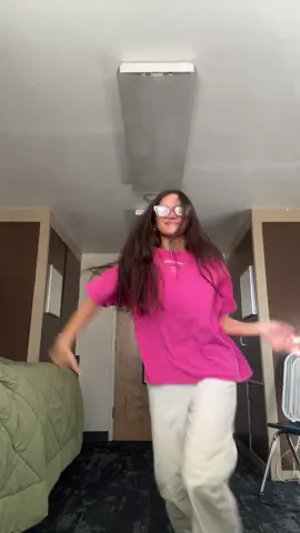 Matched with my Poppi today 🩷 @drinkpoppi DC:me #dorm #dance #college #fyp 