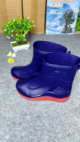 Rẻ như cho luôn, Ủng đi mưa, đi vườn, đi phượt ủng ngắn đế đỏ vm, Ủng đi mưa chống trơn trượt đang ưu đãi quá trời #ungdimua #ungdimuacocao #ungdimuachongtron #xuhuong #taphoathilanh99 @Tạp hóa Thị Lành  @Tạp hóa Thị Lành  @Tạp hóa Thị Lành 