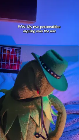 Me and my two personalities together #MoodSwings #relateable #bipolarplaylist #bpd #mashups 