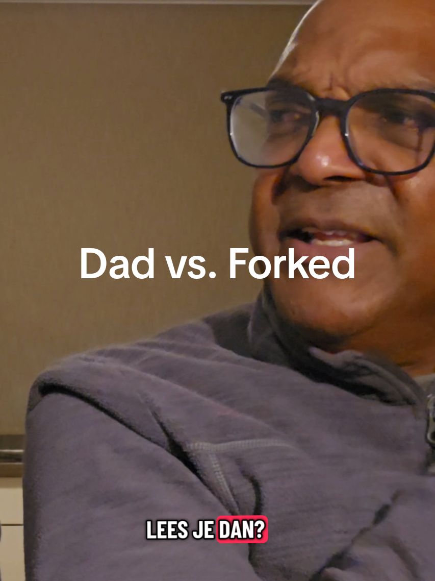 Blijkbaar is hij ook geen fan van Forked. #boektok #booktoknl #forked #bookishhumor  #bookishfun 