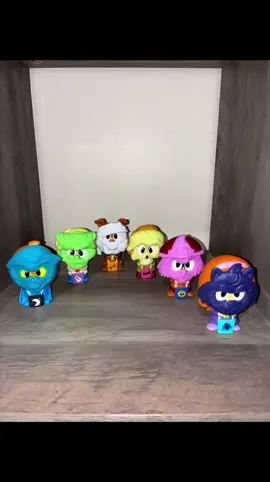 Got ‘em all! @Burger King 🍔👑 . . . #BurgerKing #ScoobyDoo #ToyCollector #80s #GenX