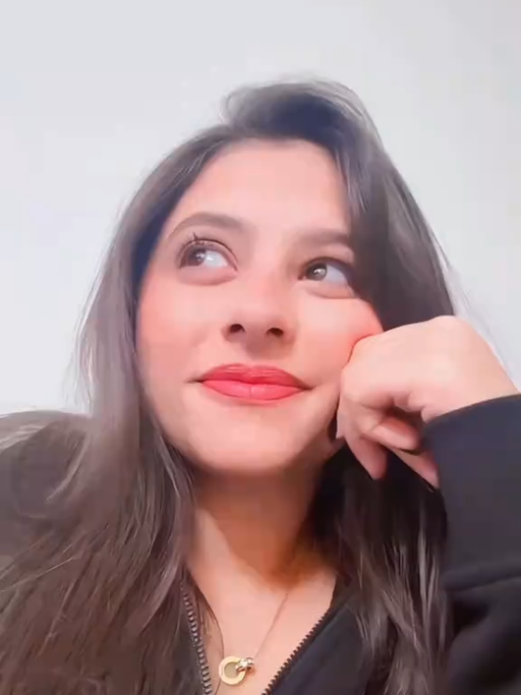 @𝙀👸🏻 She is My ❤️💍