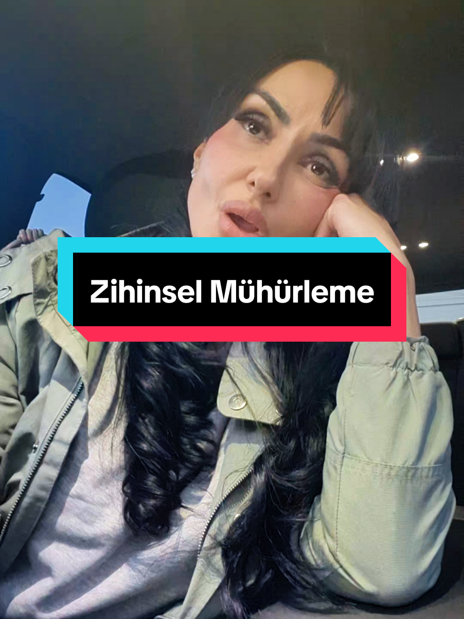 Bu videoyu gören herkesin enerjisi kendi hikayesini geri çağırıyor. Direnme… çünkü bağ hâlâ orada. Yorumlara “Enerjim sende.” yaz ve mühürle. Kolektif enerji aktif 💫 #enerjimsende #exgeri #manifestation #enerjibağı #ruhesi     