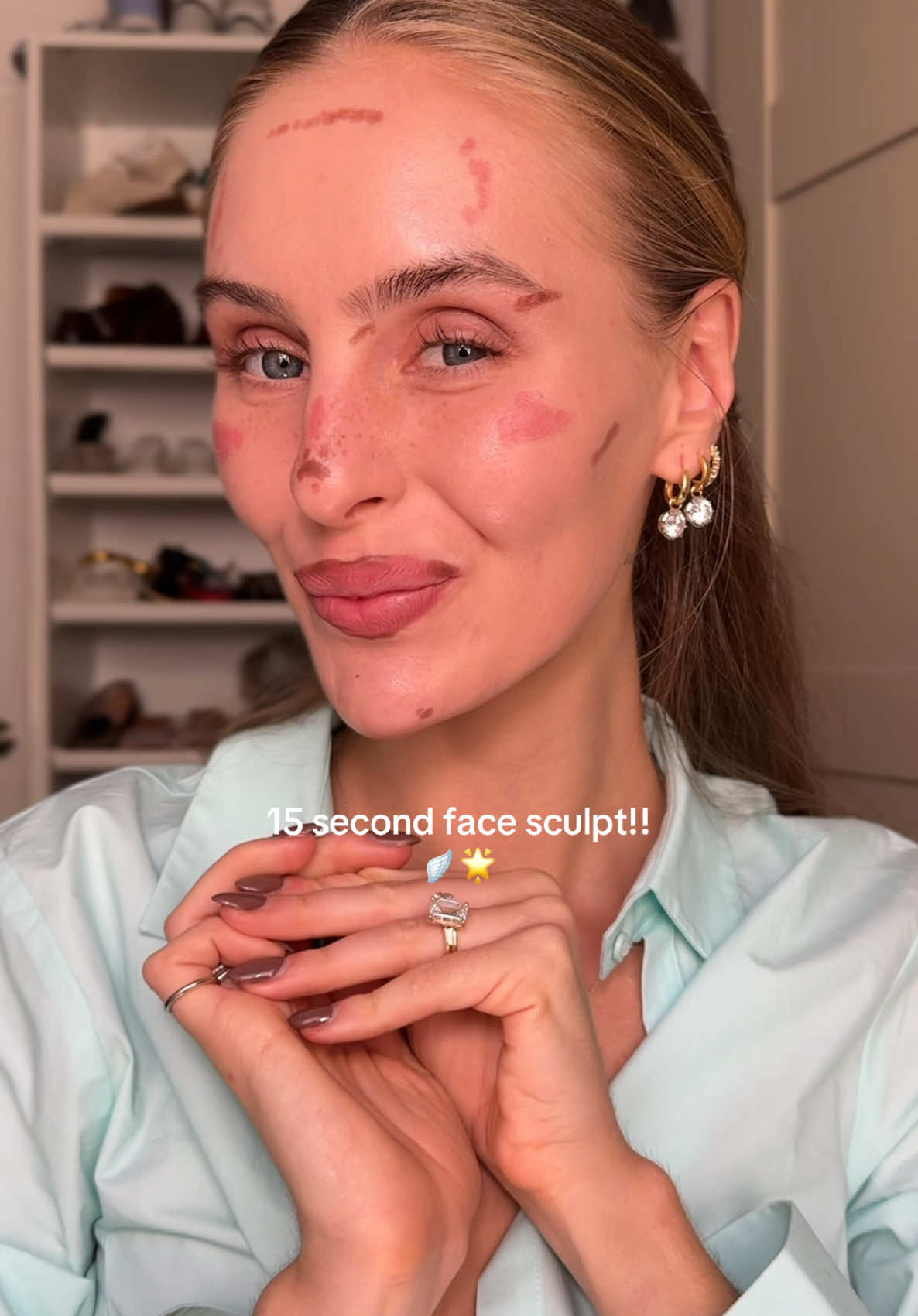 Th fastest face lift, follow this pattern💖 3 makeup products that have been saving me- @COPINI power play lip contours in crave and bitter chocolate @Colorescience barrier mist #makeuphacks #beautytips #dailymakeup #grwmmakeup 