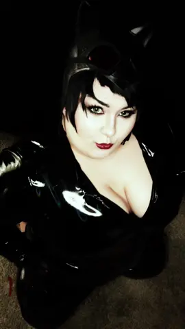 :: #CATWOMAN ☆ i just thought this audio sounded lik her arkham va ;p #batman #dc #batmanarkhamknight #catwomancosplay 