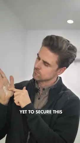 Men’s hairstyle this black November using the perfect product mix by vilain gold digger and sidekick prestyler 💪😎💈 super easy hair tutorial for the busy man. #hairproduct #byvilain #hairstyle #hairtutorials 