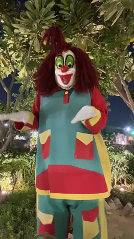 يحيه يحيه تنكس 💃😄 #المهرج_سكر #حديقة_الوطن #اكسبلور #الشعب_الصيني_ماله_حل😂😂 #fyp 