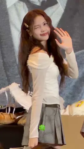 #HEARTS2HEARTS #CARMEN #fansign #STARRIVER #baligirl #S2U #카르멘 #ssicaruby_ #fyp #fypp 