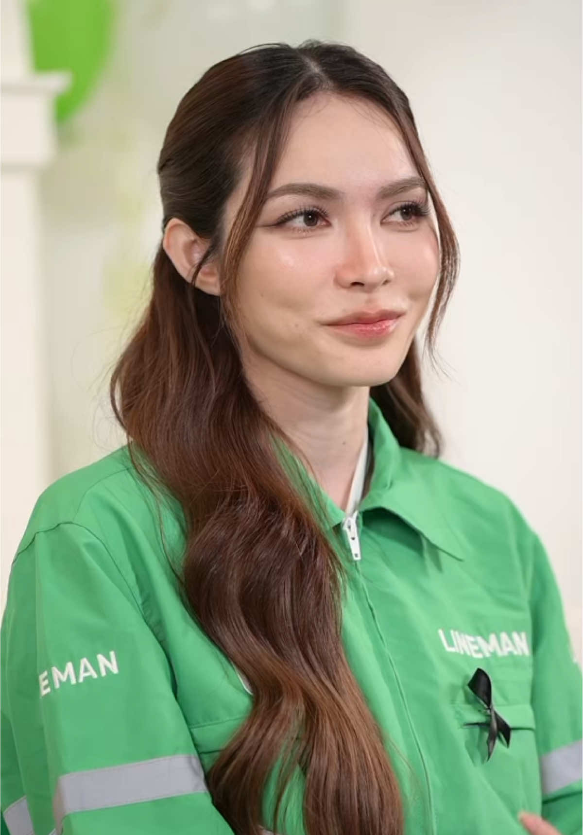 ดึกก็ยังหิวเป็นเหตุ🤣🤣🤣 @Charlotte A. @ENGFA #ชาล็อตออสติน #CharlotteAustin #อิงฟ้าวราหะ #EngfaWaraha #LINEMANถูกสุดทุกวันwithENGLOT 