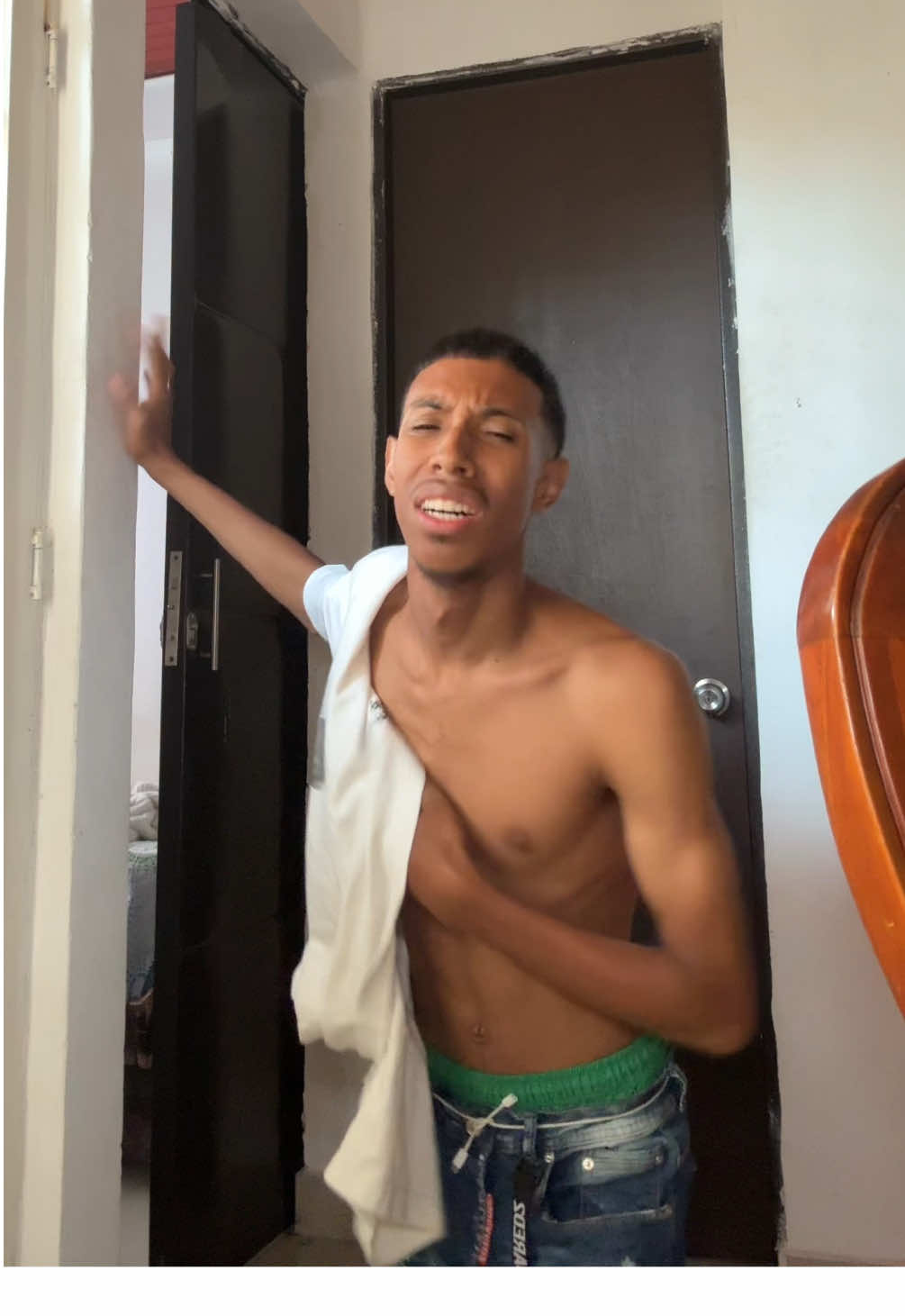 Mamooo váyase! #fyp #humor #jajaja #novios #pelea 