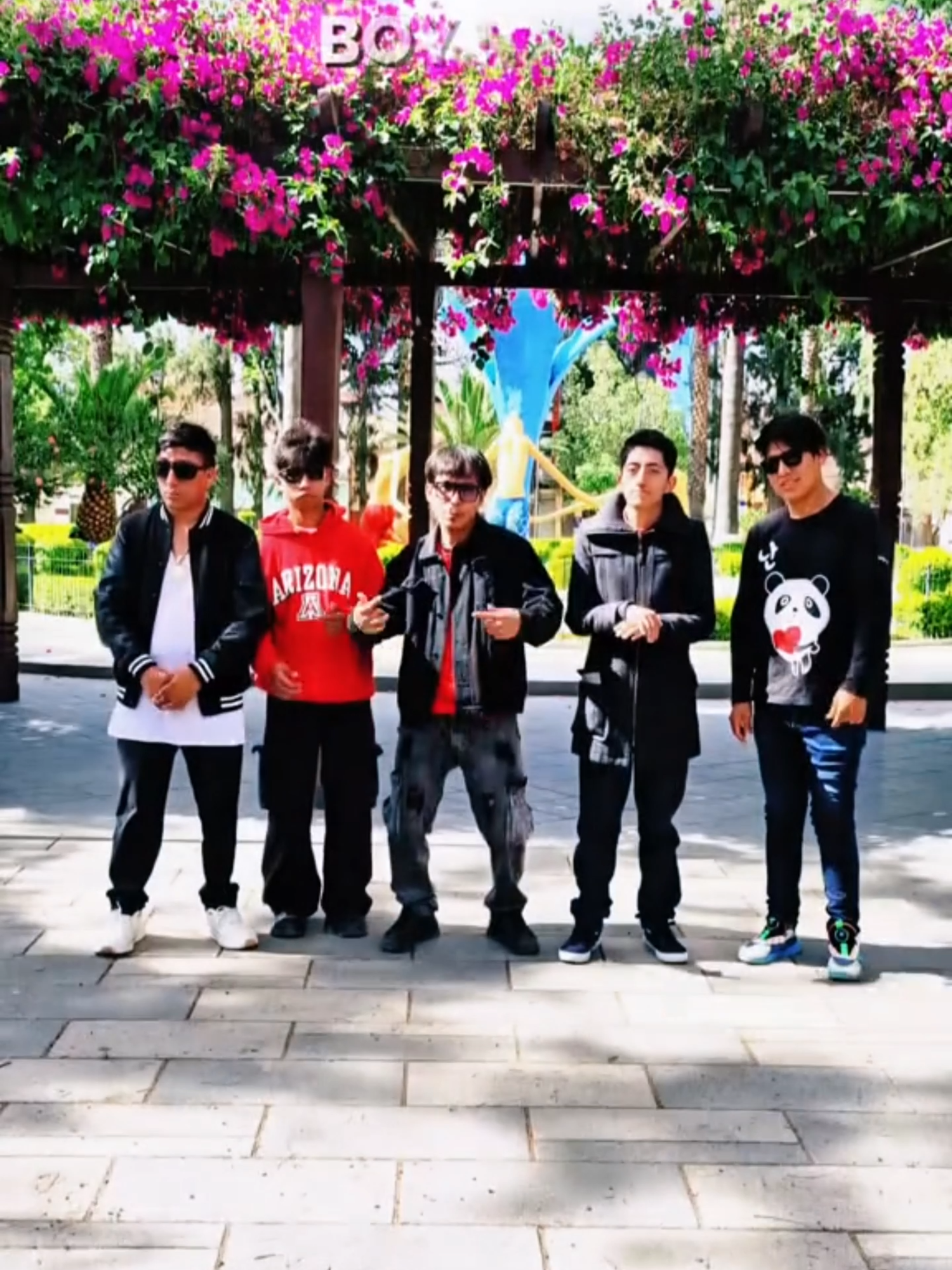 ¡Los Super Sexi Boys son virales! Su audio se volvió tendencia mundial y llegó hasta las redes del Chelsea FC y la Ligue 1 de Francia. ¿Ya te uniste al trend? #Unitel #supersexiboys #Chelsea #Viral