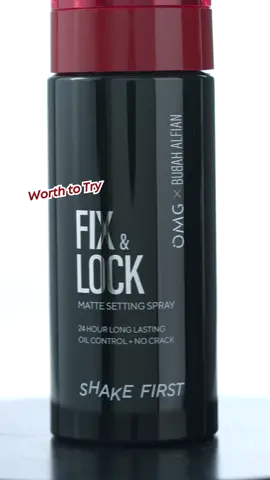 Ternyata ini kunci makeup anti crack‼️ wajib punya kalau gak mau makeup kamu longsor😍 check out sekarang✨ #OMGBeauty #settingsprayomg #makeuphacks