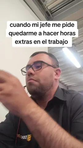 cómo que tengo los oídos tapados y no estoy escuchando nada 🤣🤣#trabajo #horasextras #jefe #viral_video 