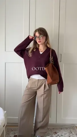 my outfit of the day ☕️👩🏼‍💻💼 burgundy and tan color combo looks so chic #outfitoftheday #workoutfit #falloutfitinspo #outfitinspo #burgundy 