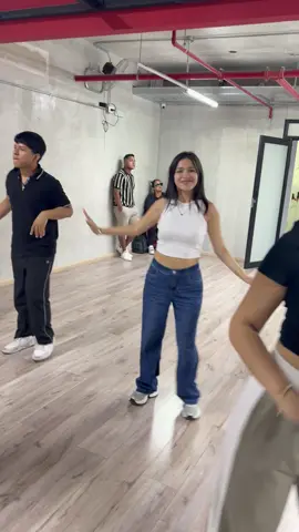 EN ENSAYOS!!! 👀🎶🤩🫶🏻 ESTAN PREPARADOS? YA PRONTO SALIMOSSSSS 💃🎶🫶🏻 #amorrebelde #Cumbia #foryou #viral #chupatelaplata 