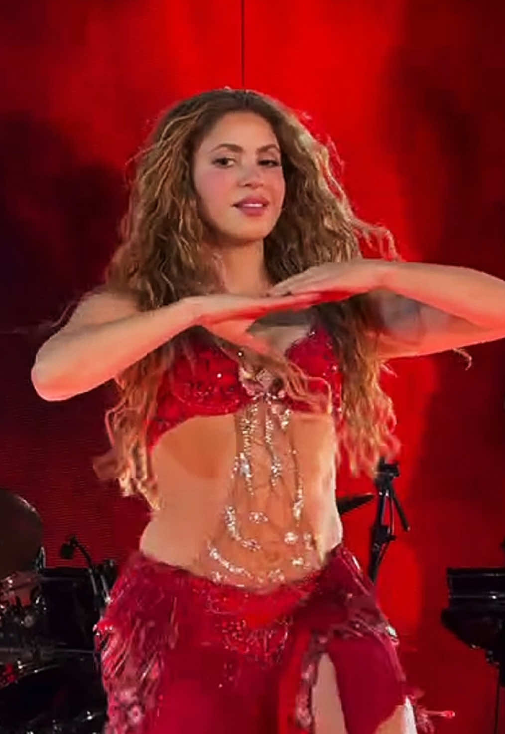 Shakira en Colombia Shakira Ojos Así / Moves  #shakira #foryou #foryoupage 
