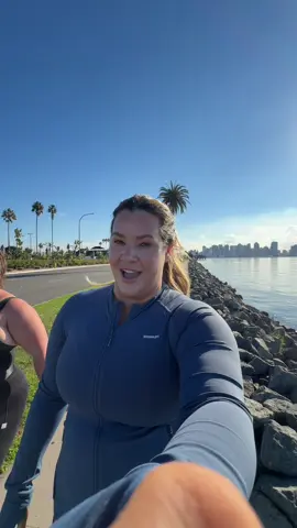 posting this so you can see a midsize gal going on her first run 🤎 even if you’re a little thicker, you can do aaaaanything you want. Representation matters ✨ I used the couch to 10k and although it was challenging, it was also somehow really freeing! :) also big fat shoutout to my soulie @Bonnie Wyrick for paving the road for us and showing that we can become runners - love u bon & love you whoever is watching this! 🤎✨ #couchto10k #plussizerunner 