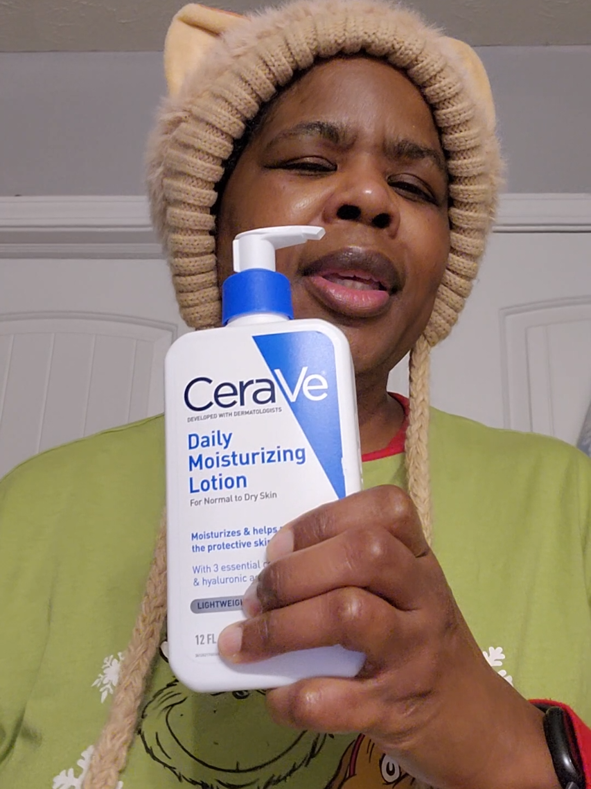 CeraVe Daily Moisturizing Lotion is lightweight and will not clog your pores. #tiktokshopcreatorpicks #tiktokshopblackfriday #tiktokshopblackfriday #ceravepartner #skincareroutine 