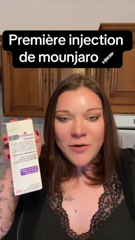 Elle fait ça première injection de mounjaro 2,5mg ! Super facile et indolore 💉✨#mounjaro #mounjarofrance #mounjarojourney #reequilibragealimentaire #regime 