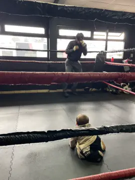 Tener a mi hijo a sido lo más hermoso que me a pasado,es pesado no tener mucho tiempo para él pero intento darle todo y sacar adelante a mi pequeña familia,estoy agradecido con dios por las bendiciones que me a dado y lo estoy dando todo para llegar lejos y que todo él esfuerzo que hago día con día valga la pena ❤️‍🩹