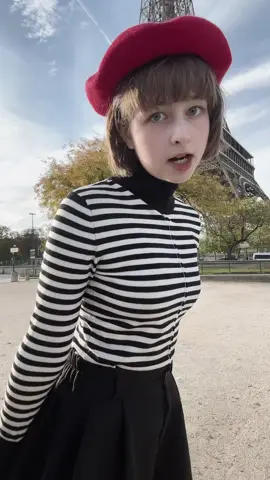 Pebble, but Paris edition #paris #fashion #outfit #pebble #core 