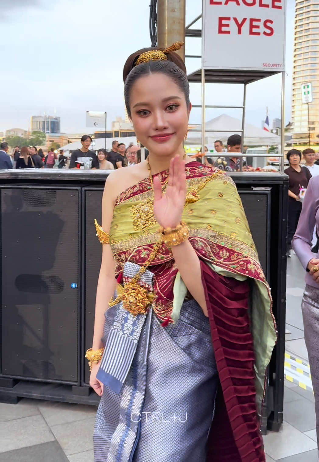 #FREENxICONSIAM #Srchafreen  #LoyKrathongatICONSIAM #ลอยกระทงที่ไอคอนสยาม #THAICONICLoyKrathong