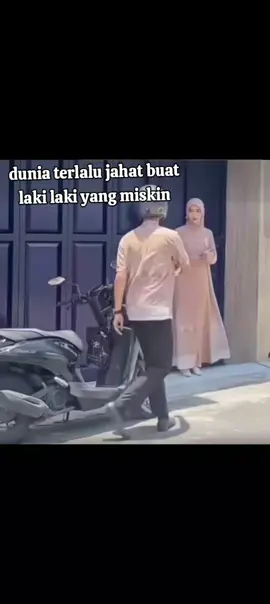 dunia terlalu jahat buat  laki laki yang miskin 🙆‍♂️ #diselingkuhin  #istriselingkuh  #selingkuh  #fyp #viral 