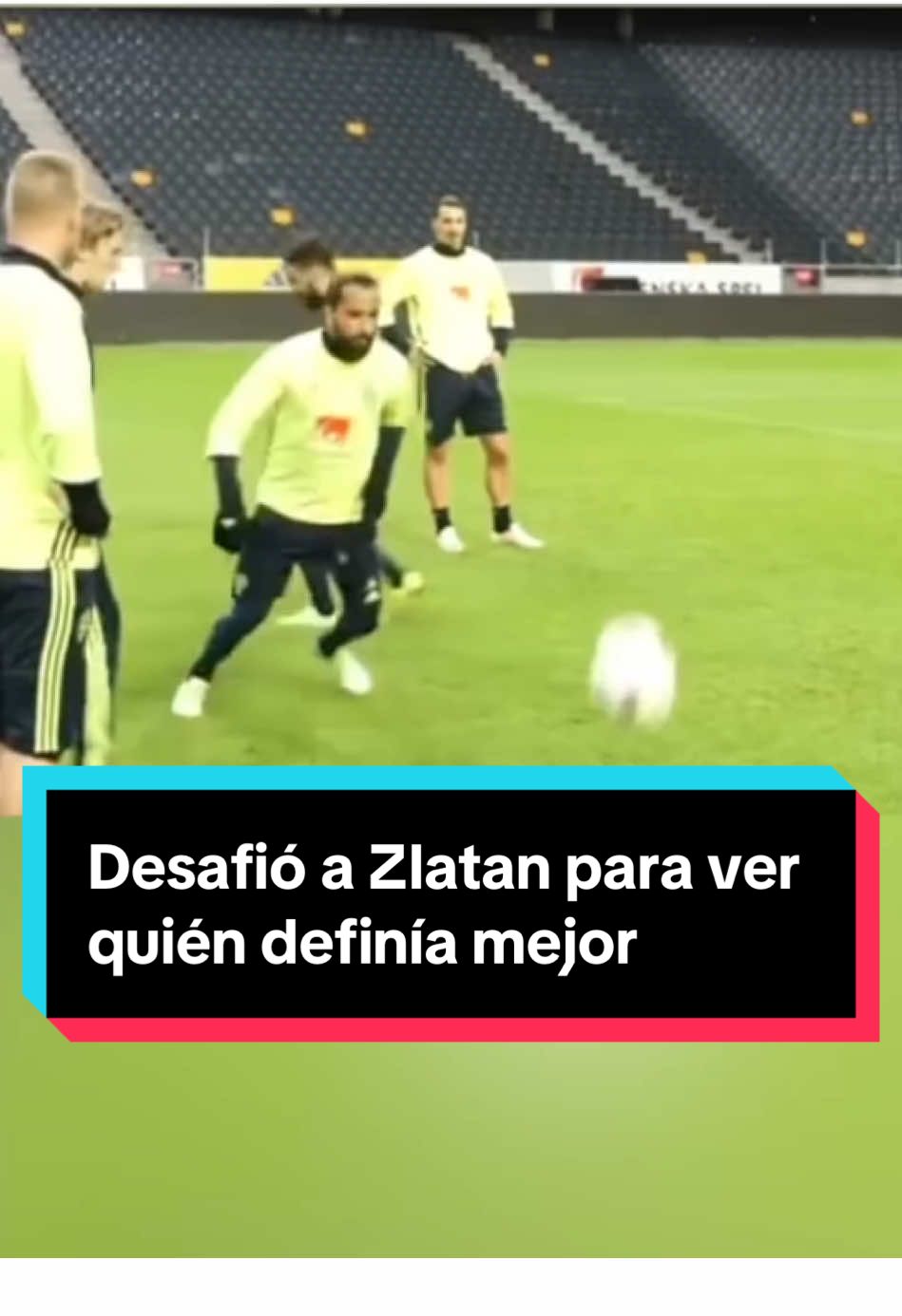 Desafió a Zlatan para ver quién definía mejor #celebridad #deporte #futbol #atractivo