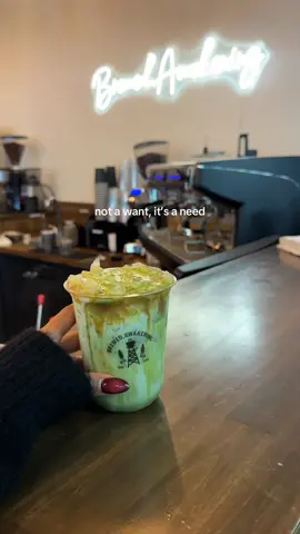 caramel + vanilla matcha >>> #brewedawakeninglubbock #lubbockcoffee #lubbock #texastech #coffeetok 